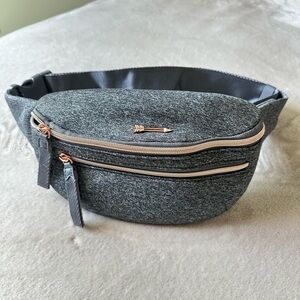 Fanny Pack Vibes